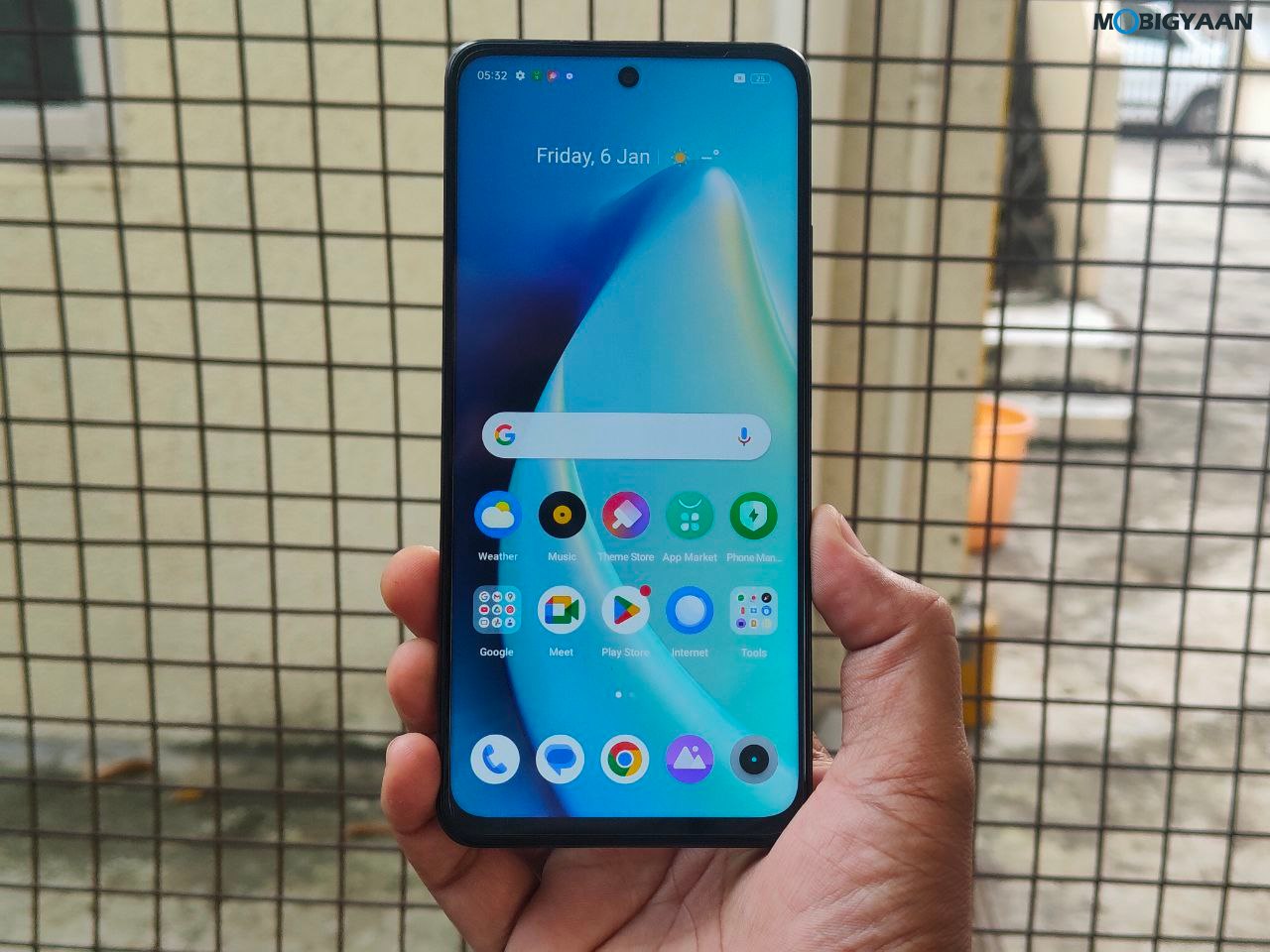 realme narzo 60x 5G Review Design Display Cameras Build Quality 2