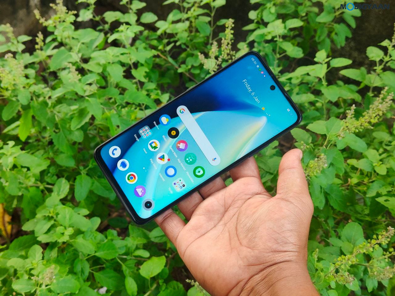 realme narzo 60x 5G Review Design Display Cameras Build Quality 8