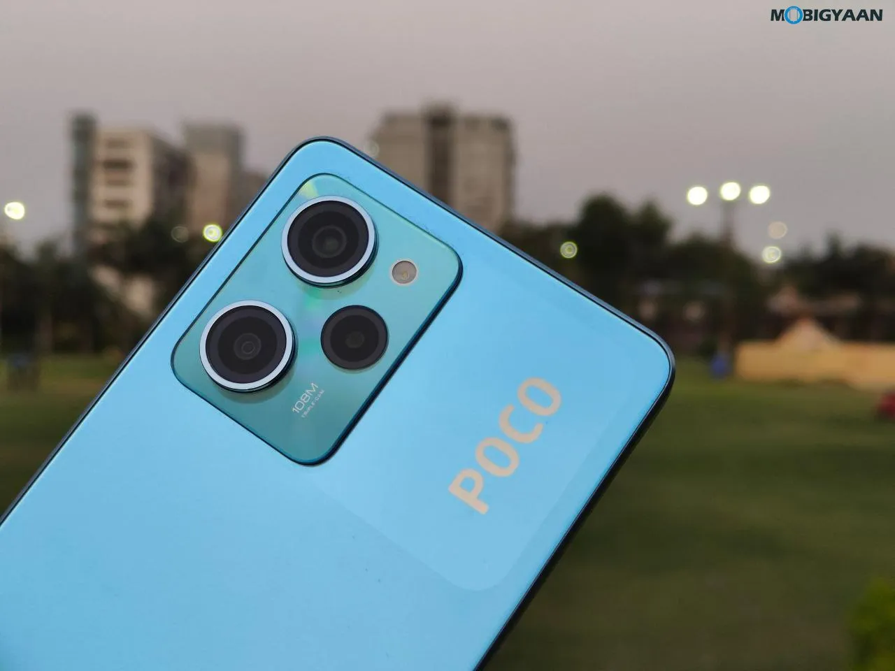 POCO X5 Pro 5G Review Design Display Build Quality 10 2